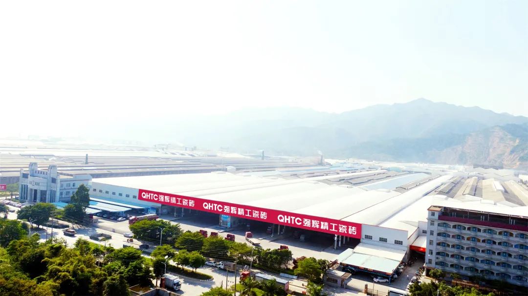 色多多视频在线观看瓷砖千亿级产能背后的硬核工艺密码,三大智能化生产基地